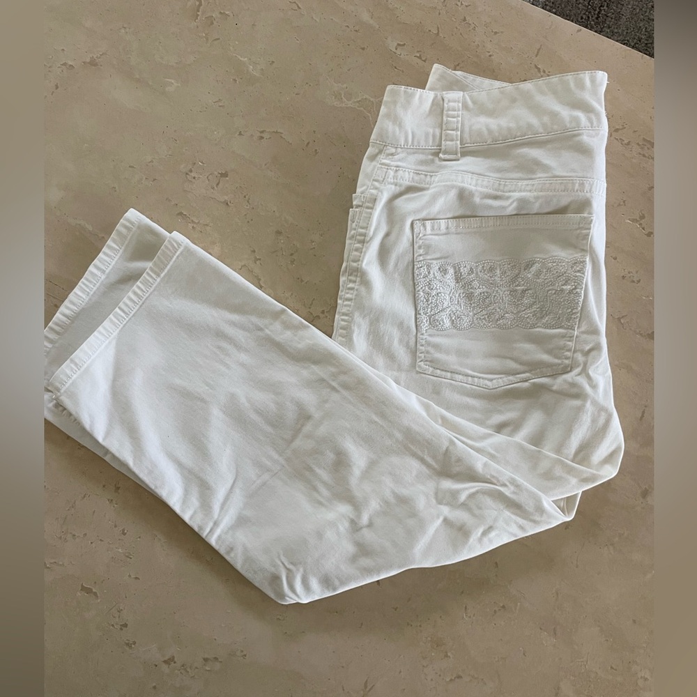 White Cute Capris Cropped Straight Leg Soft Jeans Size 8